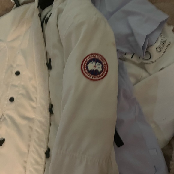 Canada goose Arctic Program women’s extra small winter Jacket. Like new - Picture 4 of 5